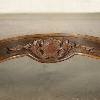 Schrank im Chippendale-Stil