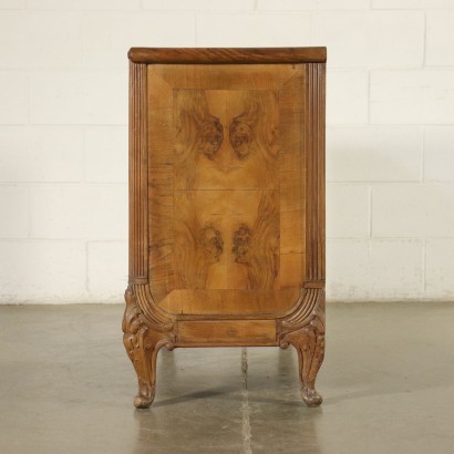 Schrank im Chippendale-Stil