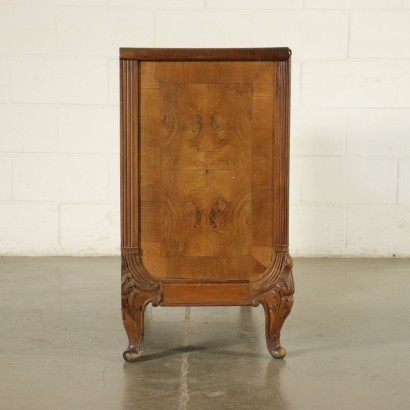 Schrank im Chippendale-Stil
