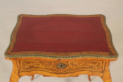 antiquariato, tavolini, tavolo napoleone III, tavolino bois de rose, tavolino meta 800, tavolino 800, tavolino francia, tavolino palissandro, tavolino