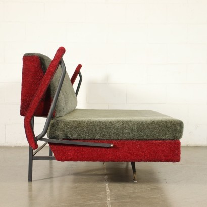 modernariato, modernariato di design, divano, divano modernariato, divano di modernariato, divano italiano, divano vintage, divano anni '60, divano design anni 60
