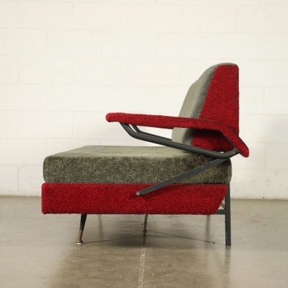 modernariato, modernariato di design, divano, divano modernariato, divano di modernariato, divano italiano, divano vintage, divano anni '60, divano design anni 60