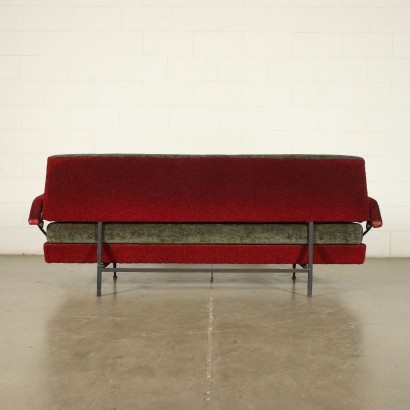 modernariato, modernariato di design, divano, divano modernariato, divano di modernariato, divano italiano, divano vintage, divano anni '60, divano design anni 60