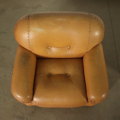 modernariato, modernariato di design, poltrona, poltrona modernariato, poltrona di modernariato, poltrona italiana, poltrona vintage, poltrona anni '60, poltrona design anni 60