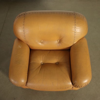 modernariato, modernariato di design, poltrona, poltrona modernariato, poltrona di modernariato, poltrona italiana, poltrona vintage, poltrona anni '60, poltrona design anni 60