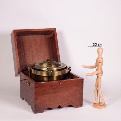 antique, scientific instrument, antique scientific instrument, ancient scientific instrument, ancient Italian scientific instrument, antique scientific instrument, neoclassical scientific instrument, scientific instrument of the 19th century