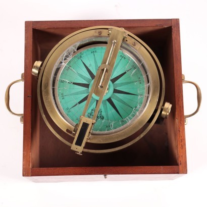 antique, scientific instrument, antique scientific instrument, ancient scientific instrument, ancient Italian scientific instrument, antique scientific instrument, neoclassical scientific instrument, scientific instrument of the 19th century