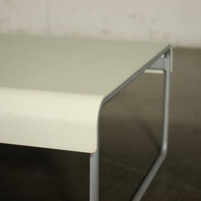 modernariato, modernariato di design, tavolino, tavolino modernariato, tavolino di modernariato, tavolino italiano, tavolino vintage, tavolino anni '60, tavolino design anni 60