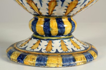 oggettistica, antiquariato, vaso biansato, ceramica, maiolica