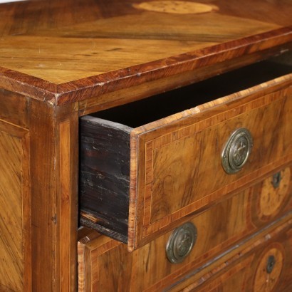 antiquariato, cassettone, antiquariato cassettone, cassettone antico, cassettone antico italiano, cassettone di antiquariato, cassettone neoclassica, cassettone del 800, comò, antiquariato comò, comò antico, comò antico italiano, comò di antiquariato, comò neoclassica, comò del 800,Comò Neoclassico