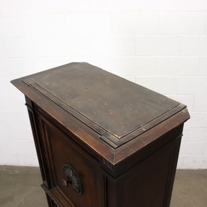 antiquariato, altri mobili, antiquariato altri mobili, altri mobili antichi, altri mobili antichi italiani, altri mobili di antiquariato, altri mobili neoclassici, altri mobili del 800,Credenza in Stile Neorinascimento