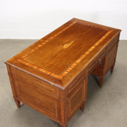 antiquariato, scrivania, antiquariato scrivanie, scrivania antica, scrivania antica italiana, scrivania di antiquariato, scrivania neoclassica, scrivania del 800,Scrivania Direttorio in Noce