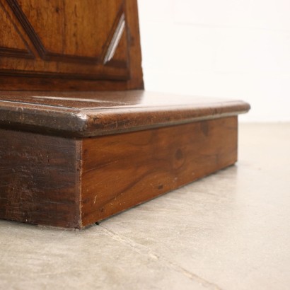 Kneeler Walnut - Italy XVIII Century