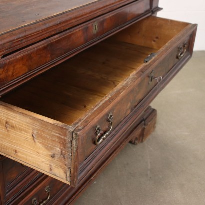 antiquariato, cassettone, antiquariato cassettone, cassettone antico, cassettone antico italiano, cassettone di antiquariato, cassettone neoclassica, cassettone del 800, comò, antiquariato comò, comò antico, comò antico italiano, comò di antiquariato, comò neoclassica, comò del 800,Canterano Barocco in Noce