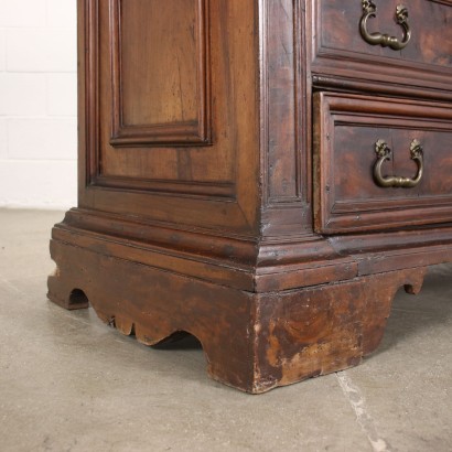 antiquariato, cassettone, antiquariato cassettone, cassettone antico, cassettone antico italiano, cassettone di antiquariato, cassettone neoclassica, cassettone del 800, comò, antiquariato comò, comò antico, comò antico italiano, comò di antiquariato, comò neoclassica, comò del 800,Canterano Barocco in Noce