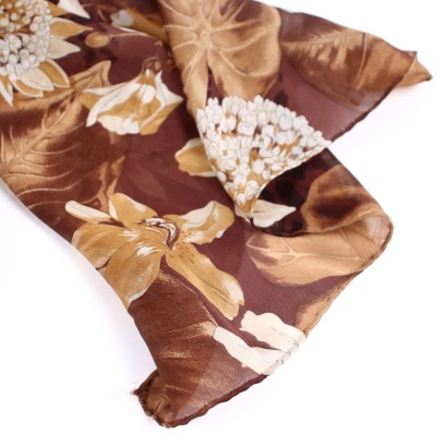 moda vintage, foulard ferragamo, sciarpa ferragamo, abbigliamento vintage,Sciarpa in Seta Ferragamo Vintage