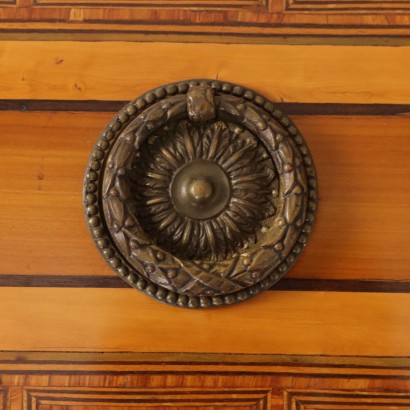 antiquariato, cassettone, antiquariato cassettone, cassettone antico, cassettone antico italiano, cassettone di antiquariato, cassettone neoclassica, cassettone del 800, comò, antiquariato comò, comò antico, comò antico italiano, comò di antiquariato, comò neoclassica, comò del 800,Cassettone Neoclassico Napoletano