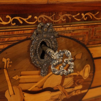 antiquariato, cassettone, antiquariato cassettone, cassettone antico, cassettone antico italiano, cassettone di antiquariato, cassettone neoclassica, cassettone del 800, comò, antiquariato comò, comò antico, comò antico italiano, comò di antiquariato, comò neoclassica, comò del 800,Cassettone Neoclassico Napoletano