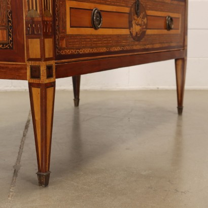 antiquariato, cassettone, antiquariato cassettone, cassettone antico, cassettone antico italiano, cassettone di antiquariato, cassettone neoclassica, cassettone del 800, comò, antiquariato comò, comò antico, comò antico italiano, comò di antiquariato, comò neoclassica, comò del 800,Cassettone Neoclassico Napoletano