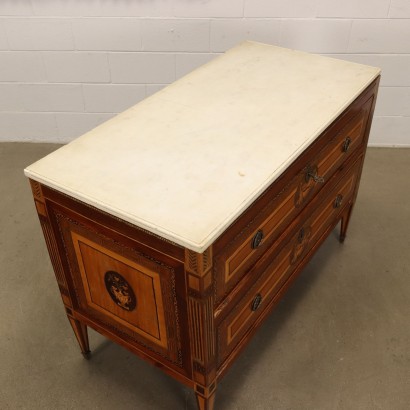 antiquariato, cassettone, antiquariato cassettone, cassettone antico, cassettone antico italiano, cassettone di antiquariato, cassettone neoclassica, cassettone del 800, comò, antiquariato comò, comò antico, comò antico italiano, comò di antiquariato, comò neoclassica, comò del 800,Cassettone Neoclassico Napoletano