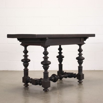 Baroque Table Walnut Italy XVIII Century