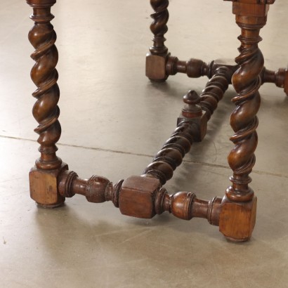 Table Walnut Italy XX Century