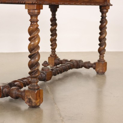 Table Walnut Italy XX Century