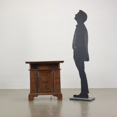 Table de Chevet Noyer Italie XX Siècle
