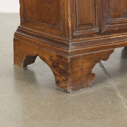 Table de Chevet Noyer Italie XX Siècle