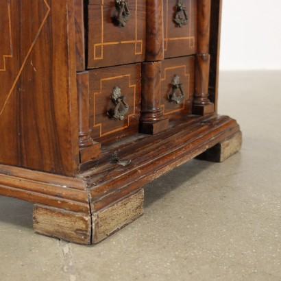 Mobel Nussbaum Italien XIX Jhd