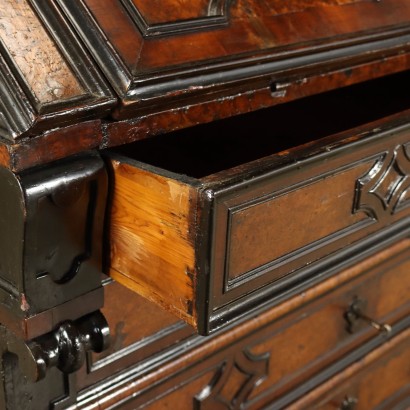 Baroque Flap Walnut Italy XVIII Century