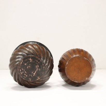 antiquariato, vaso, antiquariato vaso, vaso antico, vaso antico italiano, vaso di antiquariato, vaso neoclassico, vaso del 800,Due Vasi in Rame Sbalzato