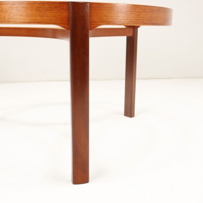 modernariato, modernariato di design, tavolino, tavolino modernariato, tavolino di modernariato, tavolino italiano, tavolino vintage, tavolino anni '60, tavolino design anni 60,Gruppo Tavolini Anni 60