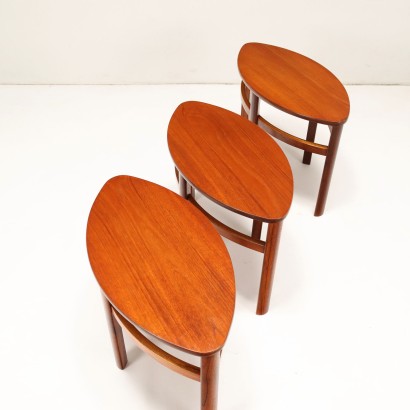 modernariato, modernariato di design, tavolino, tavolino modernariato, tavolino di modernariato, tavolino italiano, tavolino vintage, tavolino anni '60, tavolino design anni 60,Gruppo Tavolini Anni 60