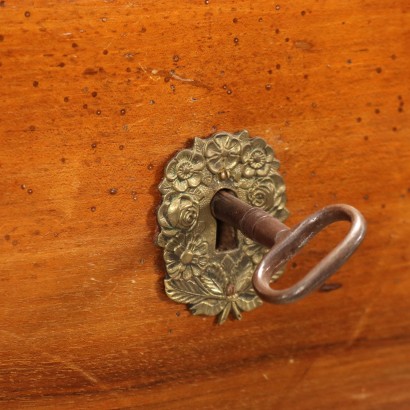 antiquariato, cassettone, antiquariato cassettone, cassettone antico, cassettone antico italiano, cassettone di antiquariato, cassettone neoclassica, cassettone del 800, comò, antiquariato comò, comò antico, comò antico italiano, comò di antiquariato, comò neoclassica, comò del 800,Cassettone Impero Toscano