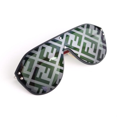 Lunettes de Soleil Fendi Plastique Italie