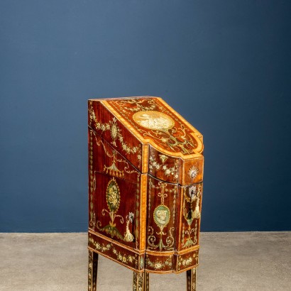 antiquariato, colonna, antiquariato colonna, colonna antica, colonna antica italiana, colonna di antiquariato, colonna neoclassica, colonna del 800,Mobiletto Porta Oggetti