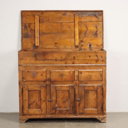 antiquariato, cassettone, antiquariato cassettone, cassettone antico, cassettone antico italiano, cassettone di antiquariato, cassettone neoclassica, cassettone del 800, comò, antiquariato comò, comò antico, comò antico italiano, comò di antiquariato, comò neoclassica, comò del 800,Madia in Abete
