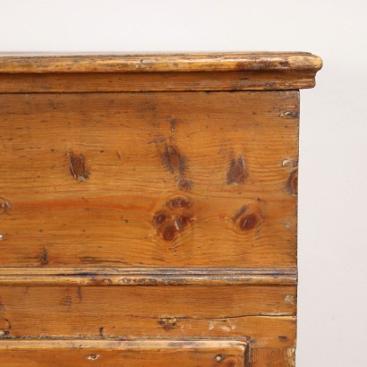 antiquariato, cassettone, antiquariato cassettone, cassettone antico, cassettone antico italiano, cassettone di antiquariato, cassettone neoclassica, cassettone del 800, comò, antiquariato comò, comò antico, comò antico italiano, comò di antiquariato, comò neoclassica, comò del 800,Madia in Abete