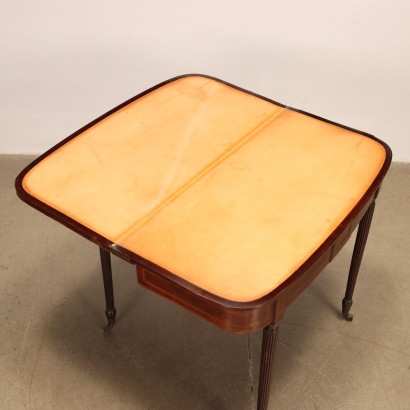 Table de Jeu Victorienne Acajou Italie XIXe Siècle