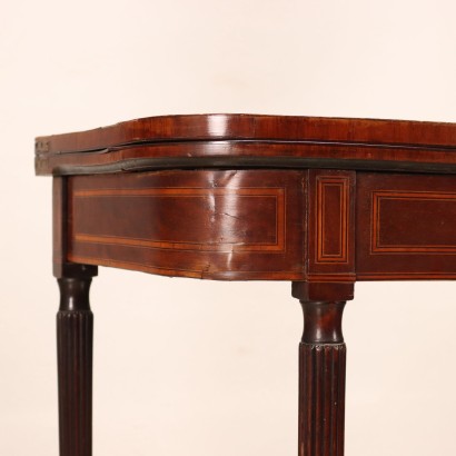 Table de Jeu Victorienne Acajou Italie XIXe Siècle