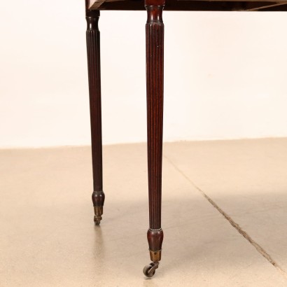 Table de Jeu Victorienne Acajou Italie XIXe Siècle