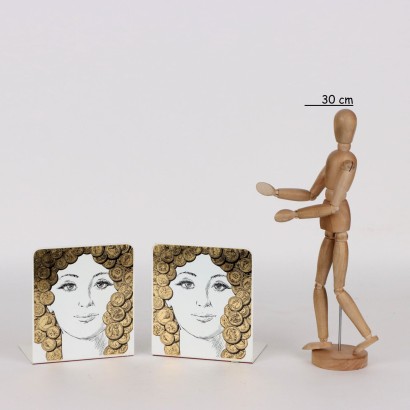 Fermalibri di Piero Fornasetti ,Piero Fornasetti,Piero Fornasetti,Piero Fornasetti,Piero Fornasetti,Piero Fornasetti,Piero Fornasetti,Piero Fornasetti