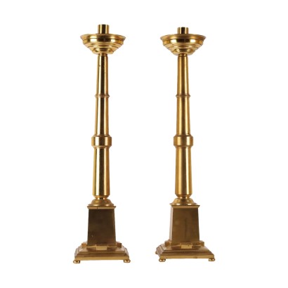 Pareja de Candelabros de Bronce Dorado