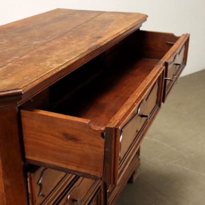 antiquariato, cassettone, antiquariato cassettone, cassettone antico, cassettone antico italiano, cassettone di antiquariato, cassettone neoclassica, cassettone del 800, comò, antiquariato comò, comò antico, comò antico italiano, comò di antiquariato, comò neoclassica, comò del 800,Canterano Barocco Lombardo