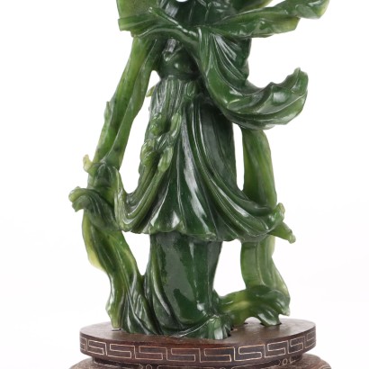 Guanyin in grünem Jaspis