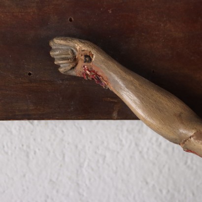 Crucifijo de papel maché con Cristo