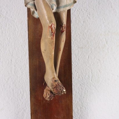 Crucifijo de papel maché con Cristo