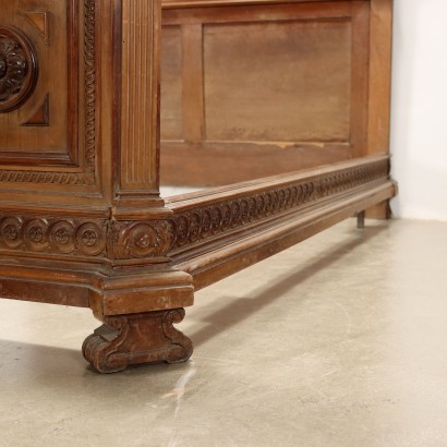 Cama de matrimonio de estilo neorrenacentista