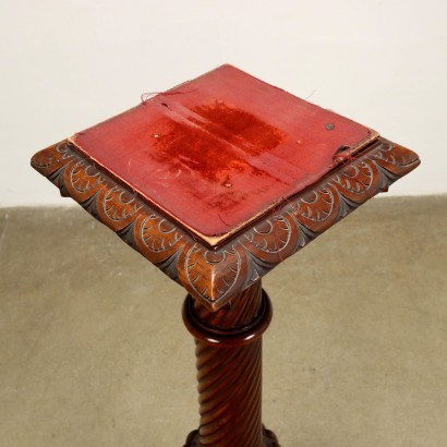 Colonna Reggivaso Neorinascimento